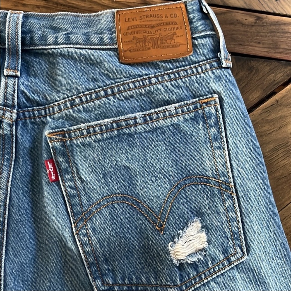 Levi’s Wedgie Jeans - Picture 10 of 10
